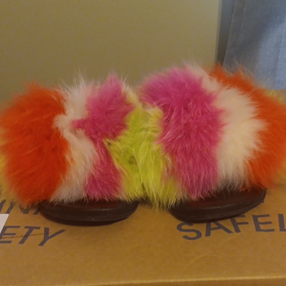 Colorful Furry Slippers - Picture 5 of 5